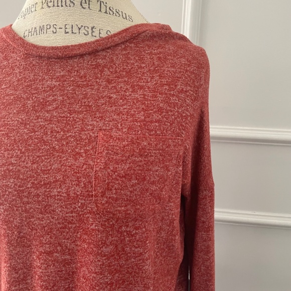 Long sleeve Heather Clay red single breast pocket slouchy drop shoulder shirt - Picture 2 of 8